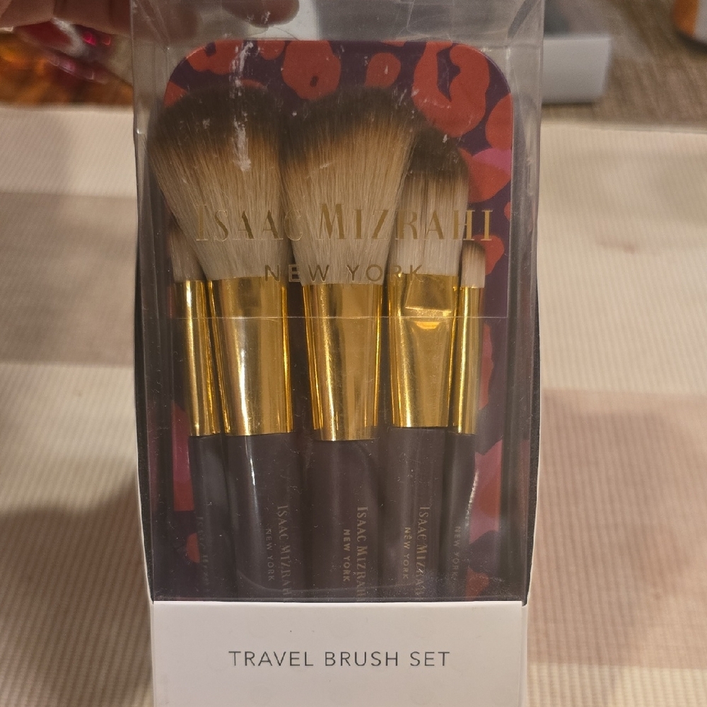 Isaac Mizrahi Gold and Brown Brush Set